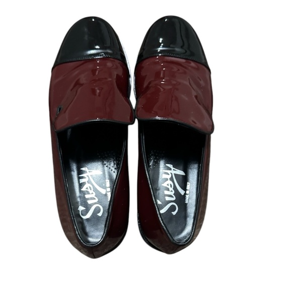 Italian patent loafer by designer Susy preppy classic quiet luxury sophisticated - Picture 1 of 7
